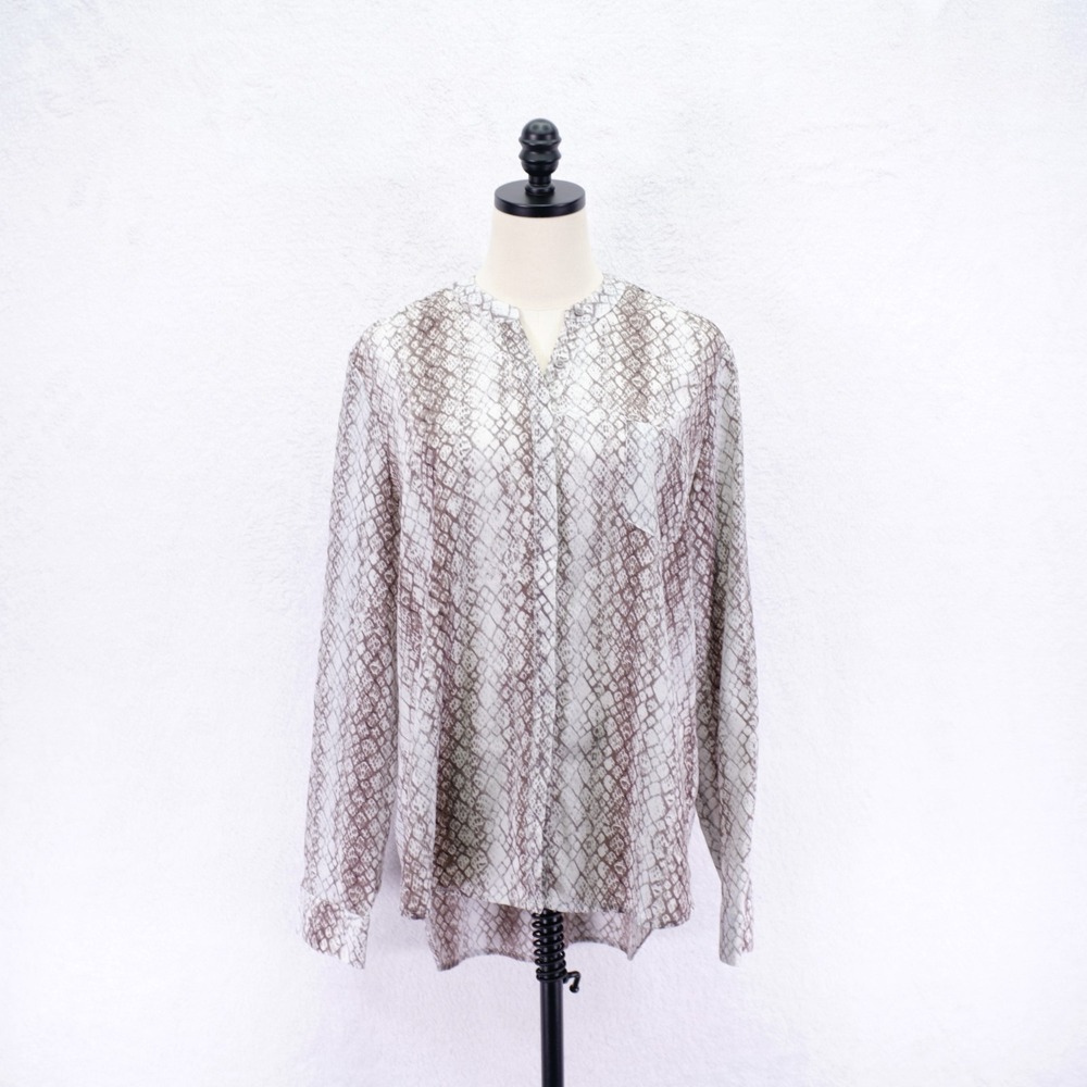 Apt 9 -XL- White Brown Snake Skin Tunic Top Long Sleeve Button Front Split Neck